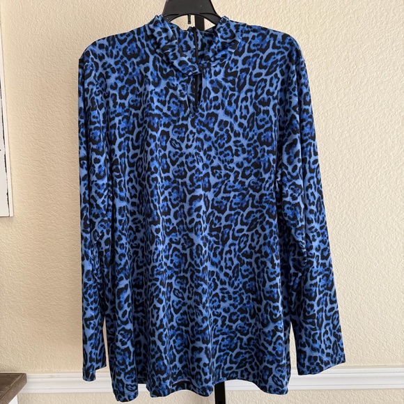 Susan Graver Tops - Animal Print Long Sleeve Mock Neck Blue Black Leopard Print Stretch Blouse XL